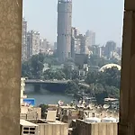 Skyscraper Apartment With Nile & Pyramids View